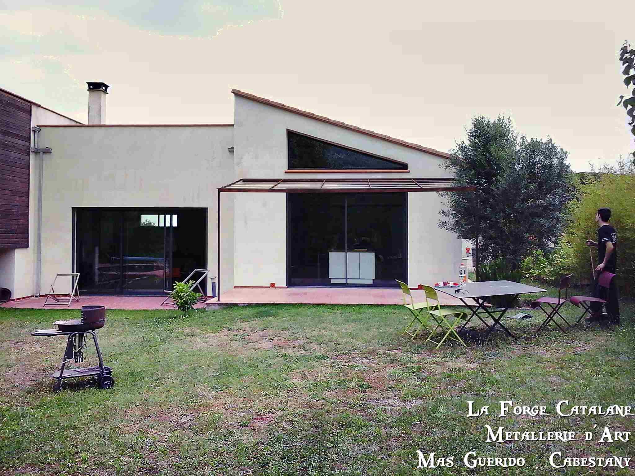 pergola pente rouille filant rond poteau tube carre fer forge catalane cabestany (2).jpg